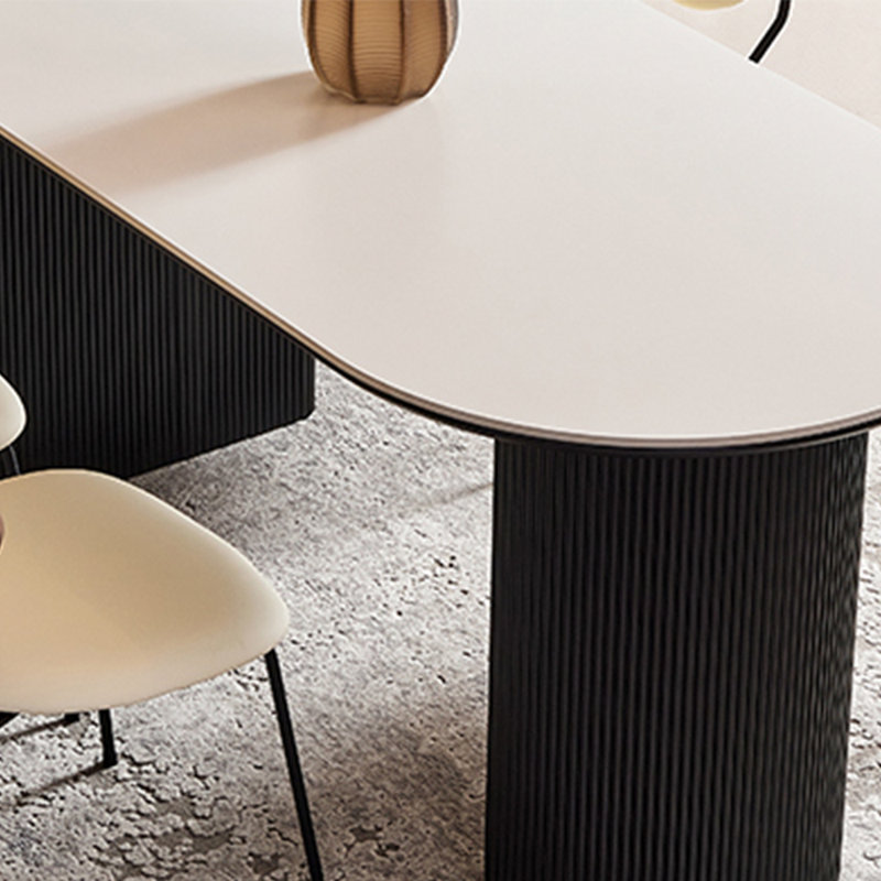 Une table de salle à manger en pierre robuste et durable, H 29,5 po x L 70,8 po x l 31,4 po, Noir