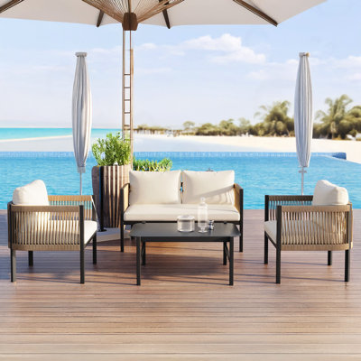 Ensemble pour 4 personnes avec table basse