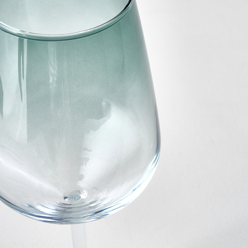 Mona Gradient Wine Glass