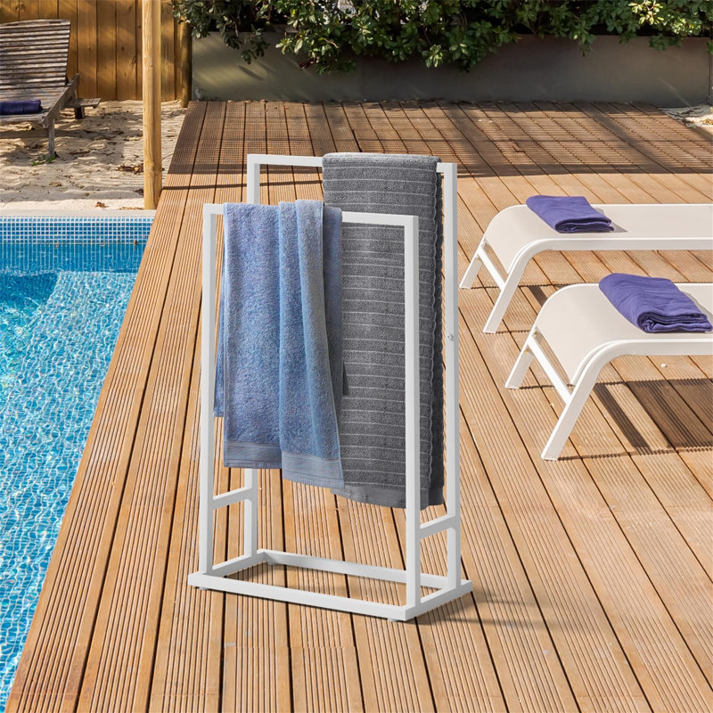 2 Freestanding Towel Stand
