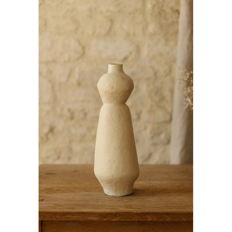 Vase en papier sculpté brun clair H 34 po