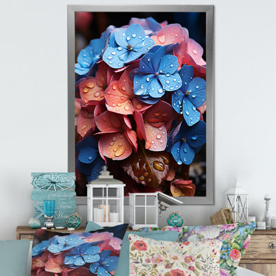 Mélange d'hortensias en fleurs avec arc-en-ciel