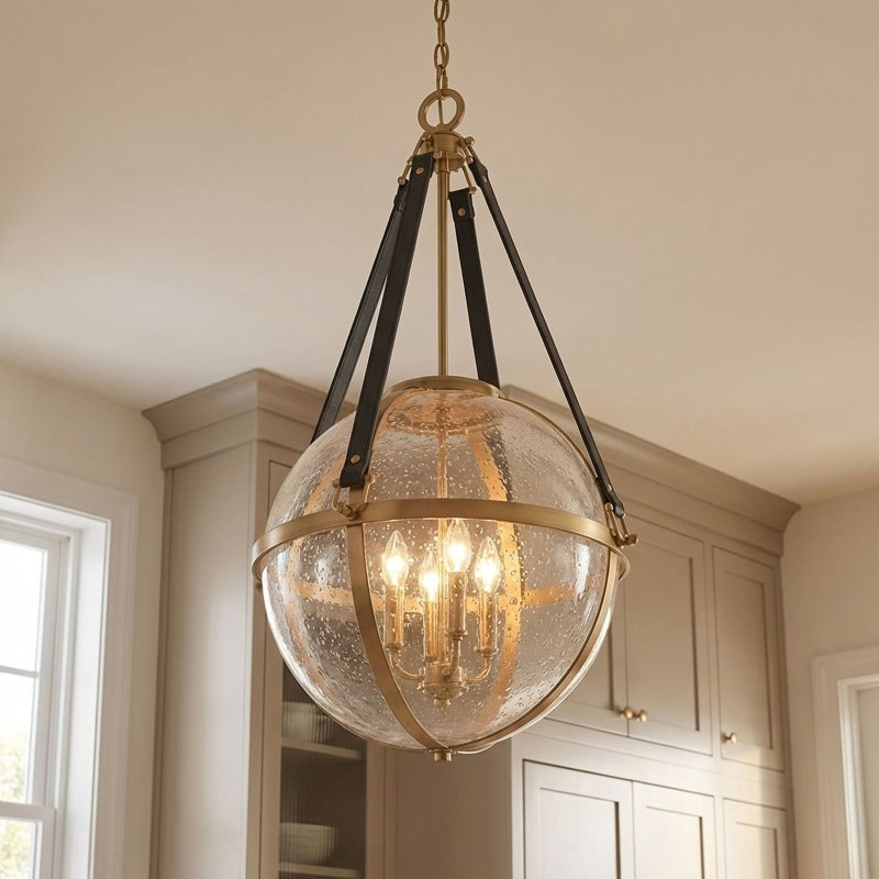 Luminaire suspendu Aaiza, Laiton, Quatre lumières, H 32,5 po x l 18 po x P 18 po