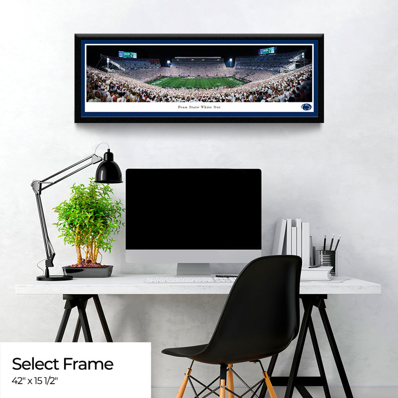 Impression panoramique Penn State White Out Football, H 15,5 po x l 42 po x P 1,38 po, Papier avec cadre noir
