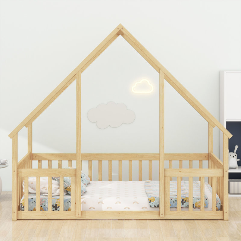 Lit moderne en forme de maison moderne avec clôture et garde-corps, Naturel
