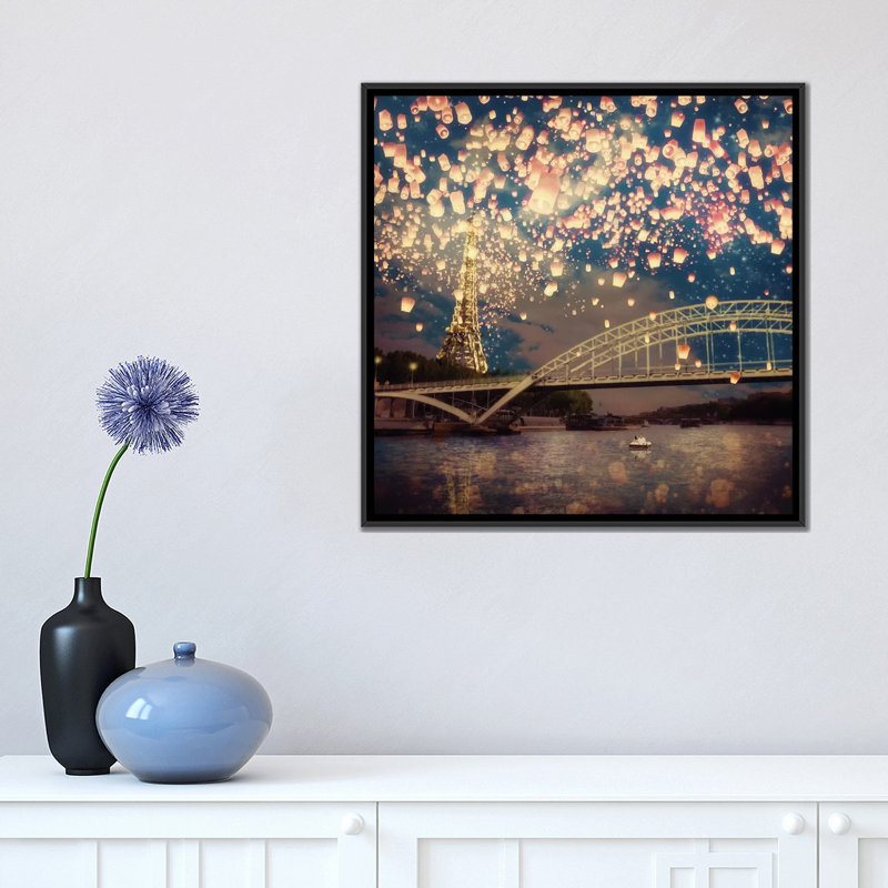 «Love Wish Lanterns Over Paris», impression sur toile, H 18 po x l 18 po x P 1,5 po, Pas de tapis, Toile avec cadre noir