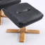 Fauteuil inclinable et repose-pieds 26 po contemporain en polyuréthane avec base pivotante en métal-1895548587