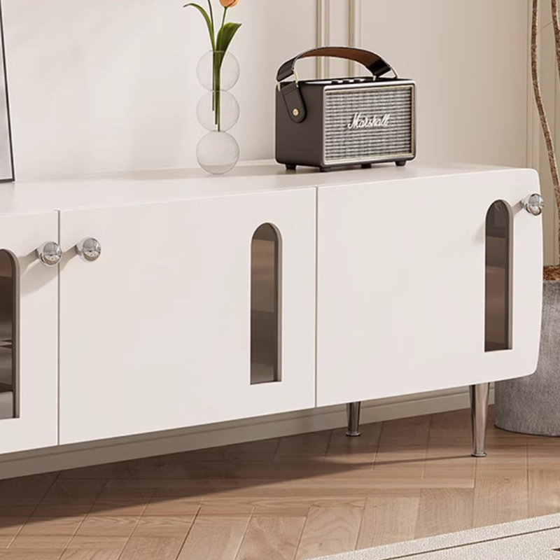 Combinaison meuble télé de style crème avec table basse