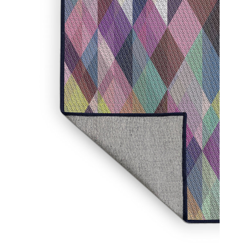 Geometric Indoor Rug, Rectangle 7' x 9'