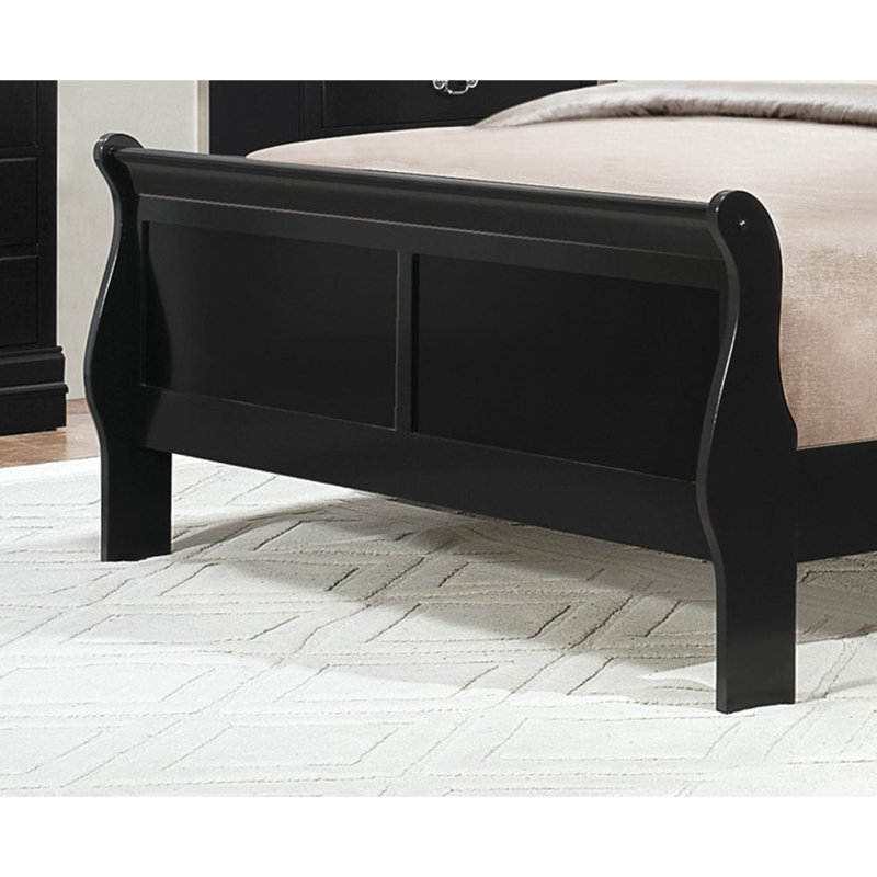Grand lit à finition noire, style traditionnel avec tête de lit, pièce unitaire