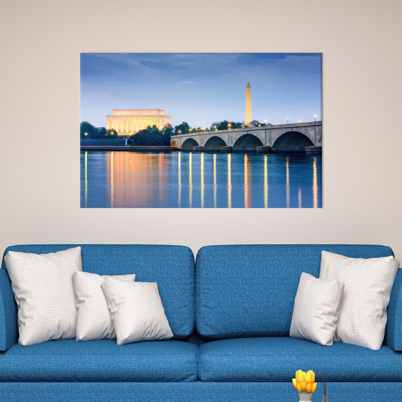 Art moderne sur toile en coton Washington Cityscape moderne pour un look urbain élégant, H 31 po x l 43 po, Toile tendue