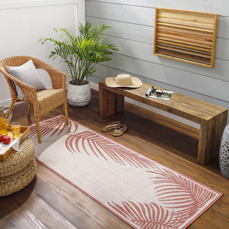 Seger Floral Indoor / Outdoor Rug, Runner 2'7" x 7'3"
