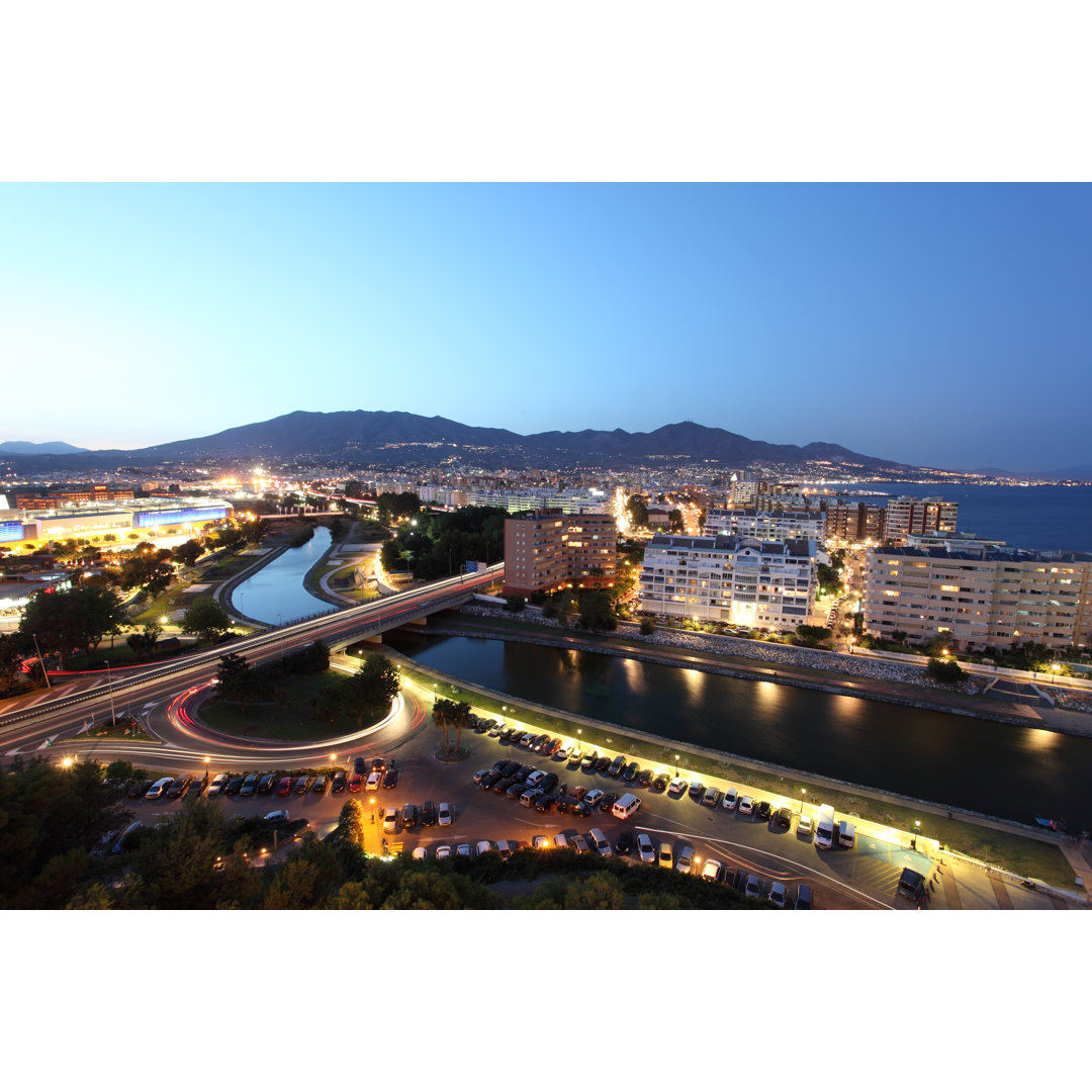 Fuengirola, Spanien von Typhoonski - Kunstdrucke auf Leinwand