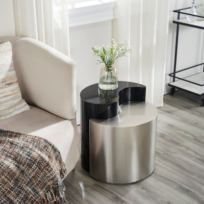 Table de bout de style moderne