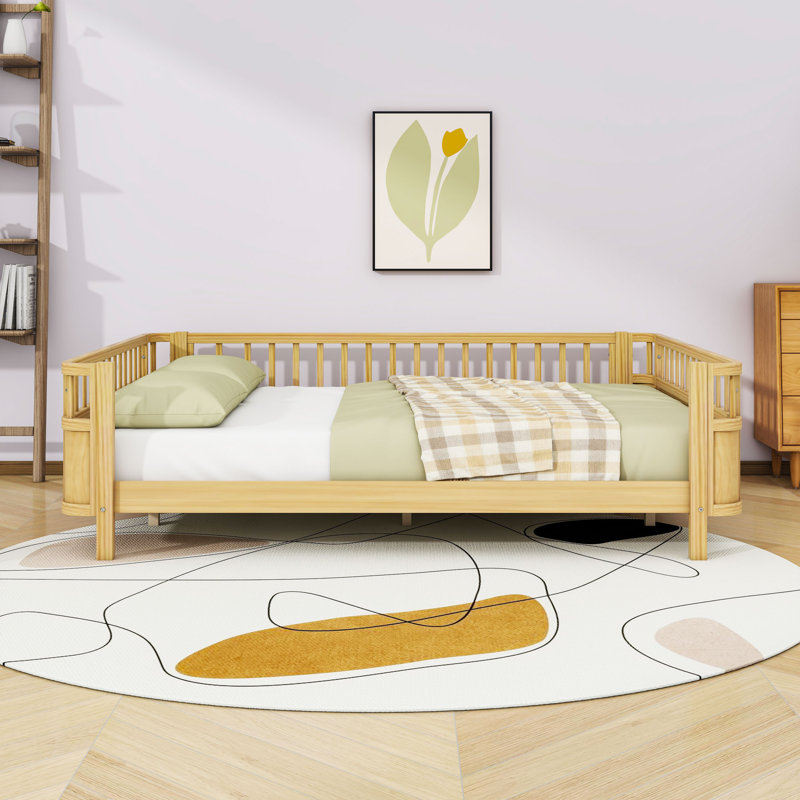 Grand lit plateforme en bois avec garde-corps, Natural