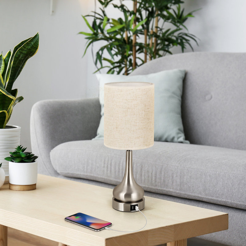 Antwonne Metal USB Table Lamp