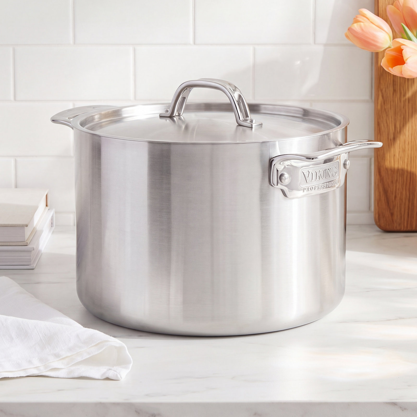 Viking Professional 5-Ply Stainless Stockpot, 8 Quarts