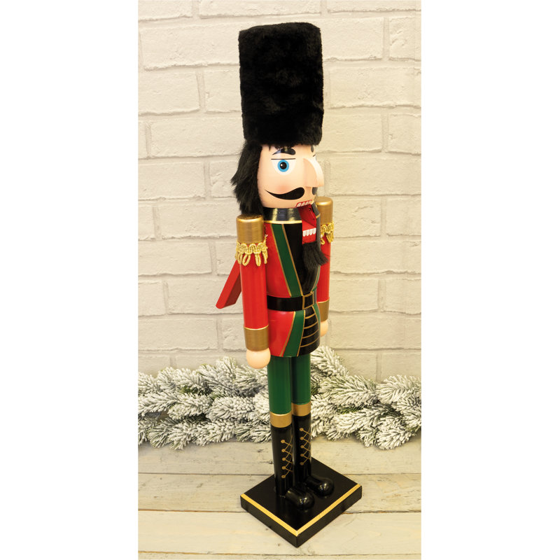Layd Nutcracker