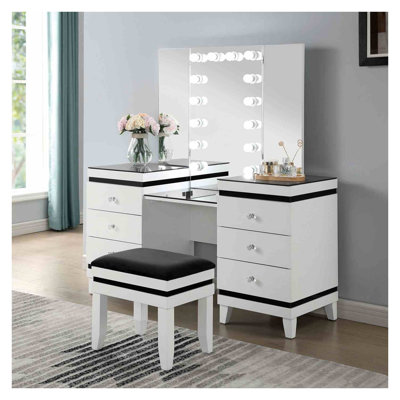 Ensemble de meuble-lavabo contemporain noir et blanc avec miroir à trois volets et lumières DEL