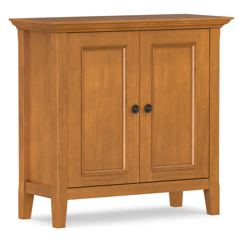 Armoire de rangement basse en bois massif avec tablettes réglables Manervia, Brun doré clair