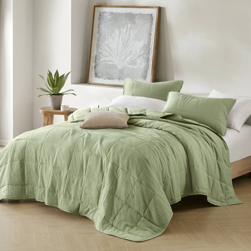 Mina Waffle Weave Textured Cozy Quilt Set, Green, Full/Queen Quilt + 2 Standard Shams