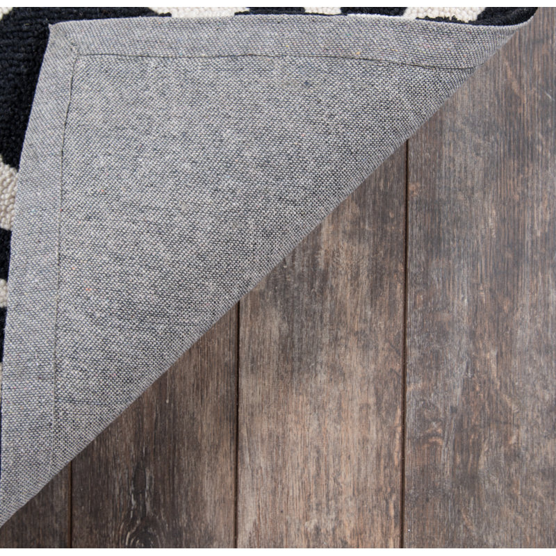 Tapis noir crocheté à la main Sonia, Rectangle 5 pi x 7 pi
