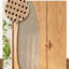 Armoire de rangement en bois à deux portes avec tiroirs