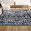 Tapis moderne persan rétro à motif de médaillons gris clair / bleu marine Lawton-228272163
