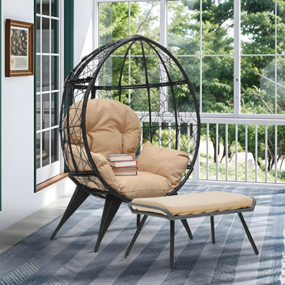 Fauteuil à œufs avec repose-pieds
