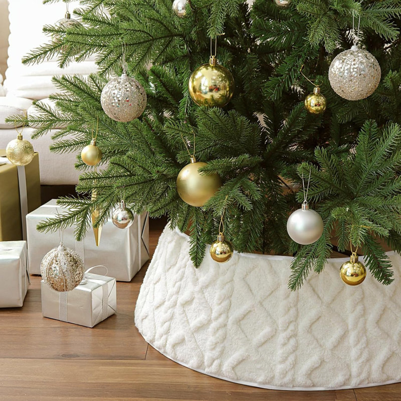 Arbre de Noël en fausse fourrure de luxe - jupe d'arbre en peluche beige avec motif de losanges croisés, décor bohème moelleux pour arbre de Noël artificiel de 7,5 pi 7 pi, décor de maison de campagne confortable