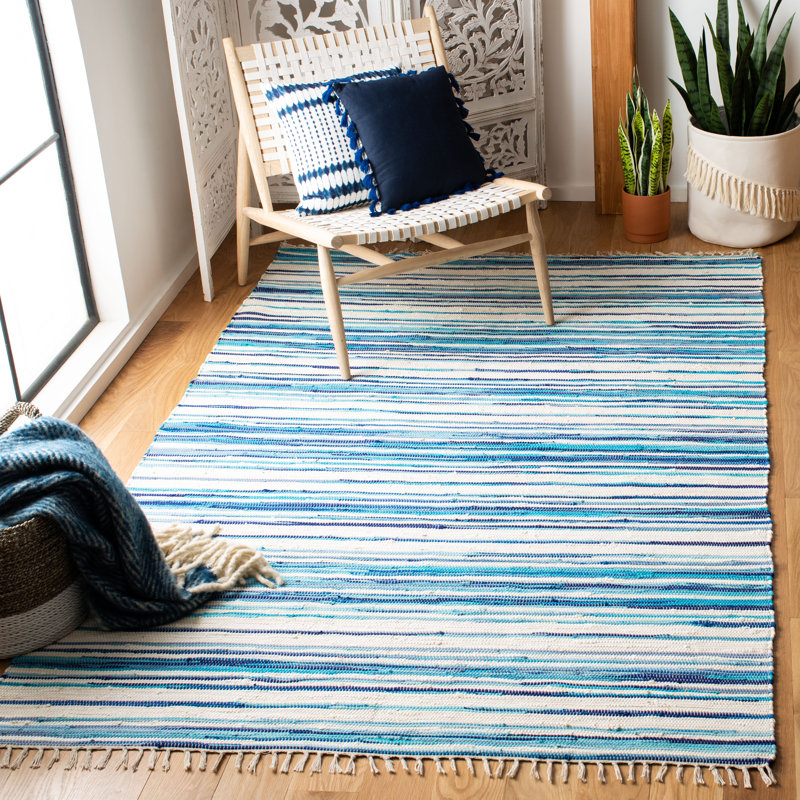 Tapis ivoire / bleu en coton tissé à la main Brogun, Rectangle de 5 pi x 8 pi
