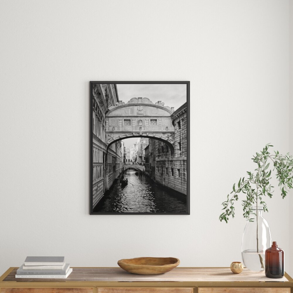 Gerahmtes Wandbild Romantischer Kanal in Venedig