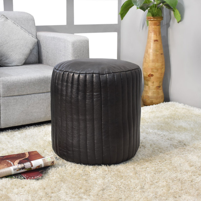 POUF BOFFALO NOIR FAIT À LA MAIN EN CUIR RUFFÉ NOIR - 14 po x 14 po x 14 po, de forme ronde, de couleur unie noire, en cuir de buffle Genunie, rembourré de coton recyclé, repose-pieds pour le salon, la salle d'étude, Patio et bureau