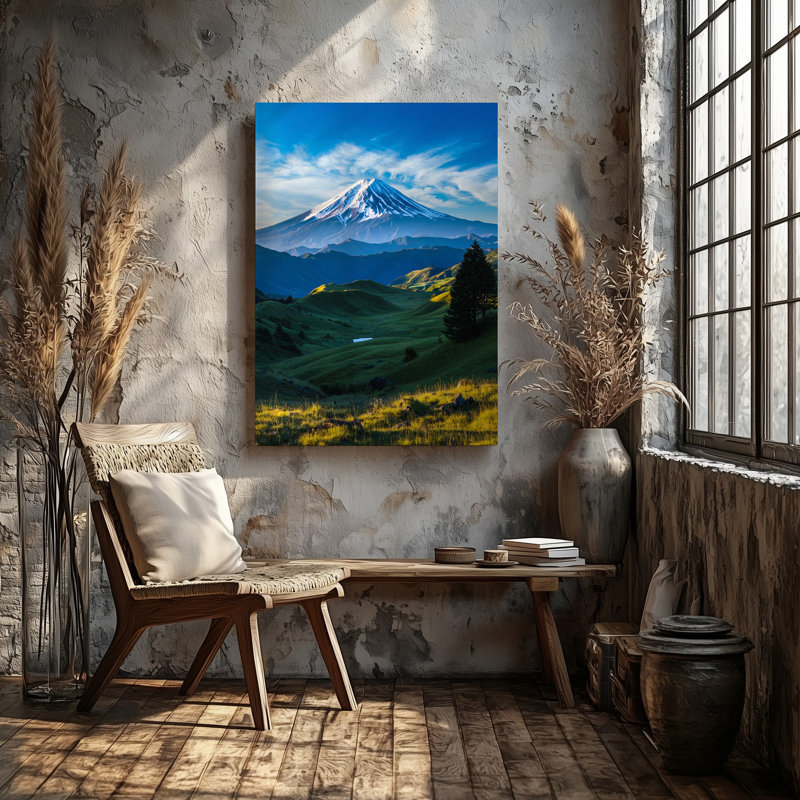 Toile, "Un paysage à couper le souffle avec une majestueuse montagne enneigée", art mural sur des vertes vallée luxuriantes