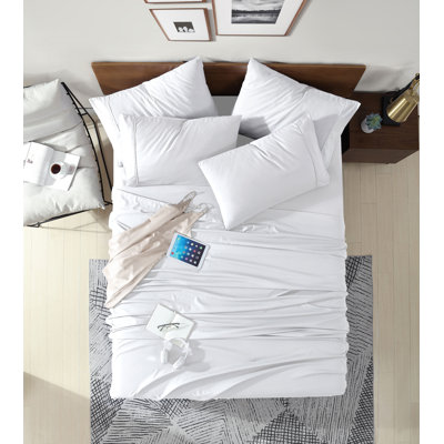 Swift Home Ultra-Soft 4-Piece Sheet Set - Essential 1800 Series Microfiber - Fits Mattress up to 14" Thick - Peach Fuzz, Durable, Easy Care
