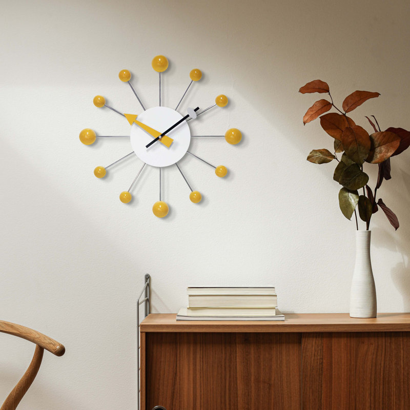 Horloge murale 15 pouces Adalynne, Safran