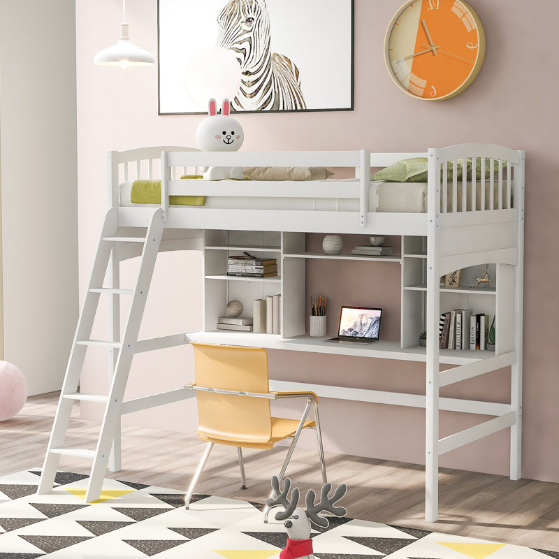 Lit mezzanine avec tablettes de rangement, bureau et échelle
