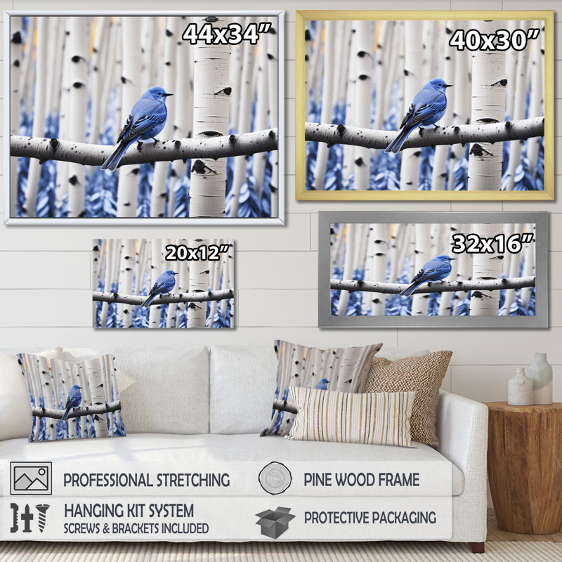 Markeis - oiseau bleu gris en forêt I - impression, 16" H x 32" W, Cadre flottant doré