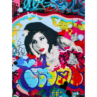 Amy Winehouse, Street Art Vintage Style, peinture sur bâtiment