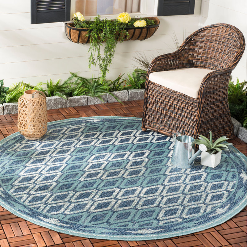 Amarien Performance Geometric Indoor/Outdoor Area Rug, Round 5'3"