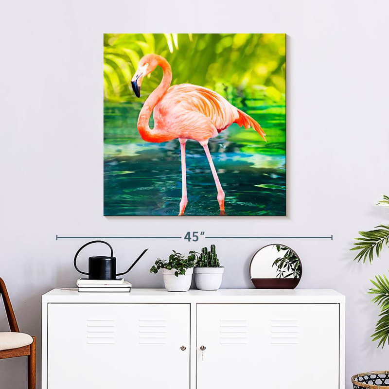 Flamant rose patauger dans l'eau, H 30 po x l 30 po