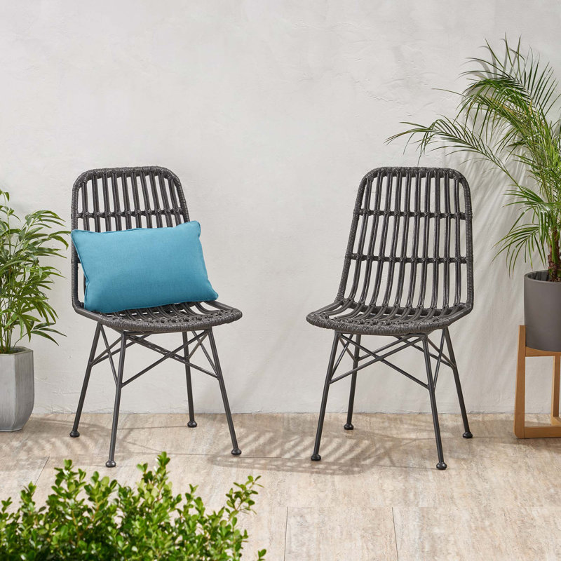 Chaise Sawtelle
