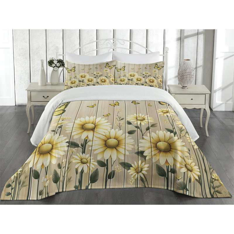 Polyester Floral Coverlet, Queen Coverlet + 2 Standard Shams