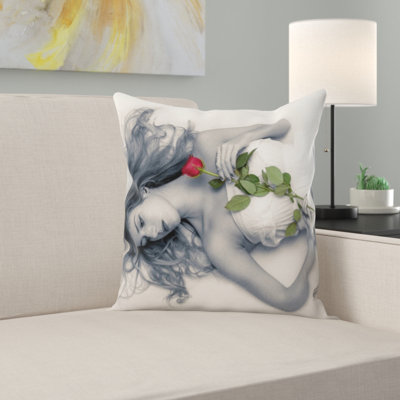 Coussin jeune fille