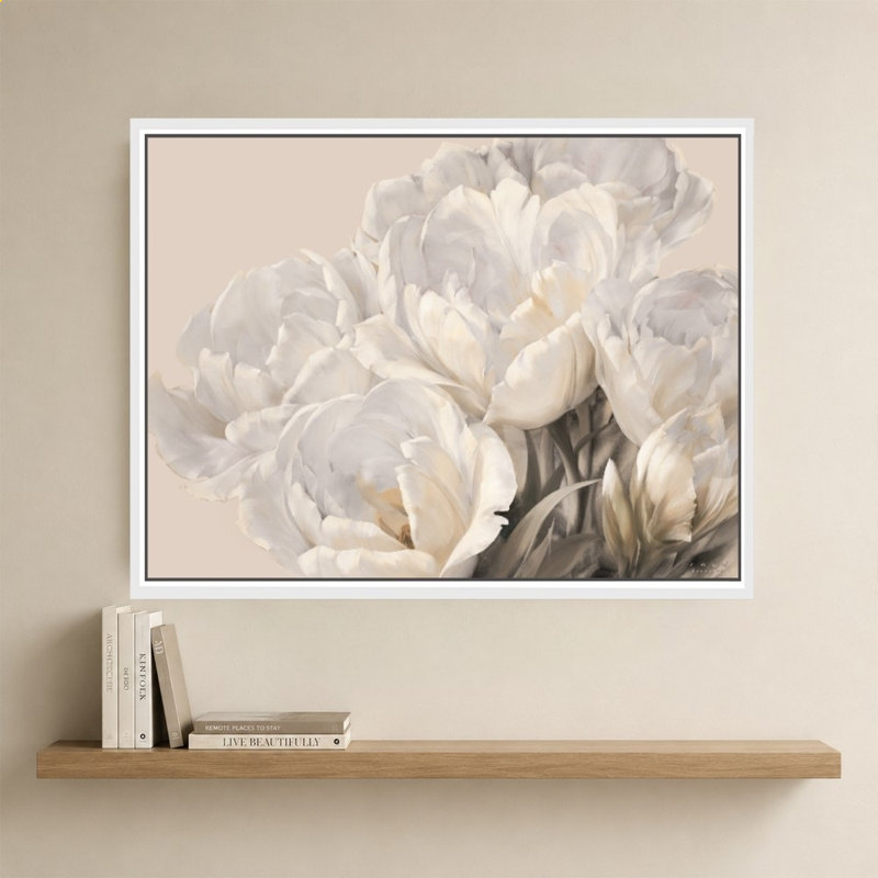 «White Tulips II» par Iorg Levashov - impression sur toile, H 34 po x l 44 po, Blanc