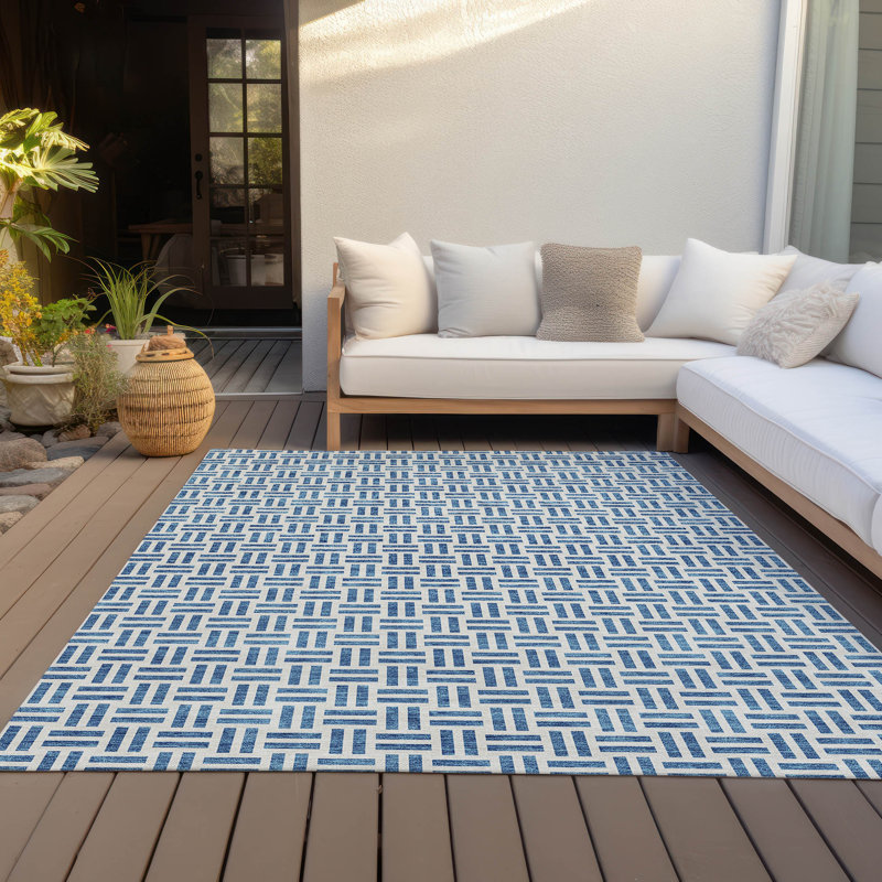 Aquaisha Geometric Indoor Rug, Rectangle 2'6" x 3'10"
