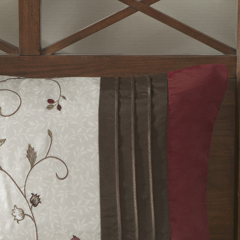 Édredon 7 pièces Red King - broderie ornement en tissu 2 taies décoratives, 3 coussins décoratifs, 1 jupe de lit Lavable à la machine
