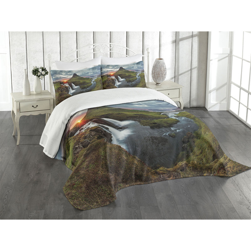 Ambesonne Nature Bedspread Set Cascade Stream Wildlife Multicolor, King Coverlet / Bedspread + 2 Standard Shams