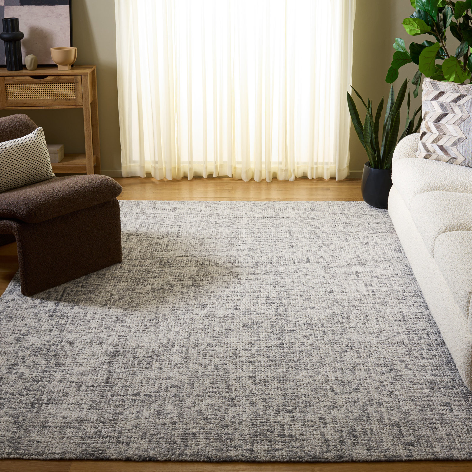 Evett Handmade Rug, Rectangle 8' x 10'