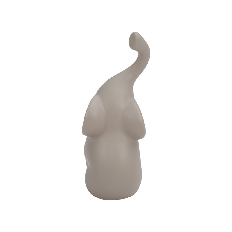 Figurines & Sculptures